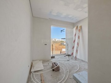 2104-359233-b952a8cbdbc2fd66601ce91bb265b9cce