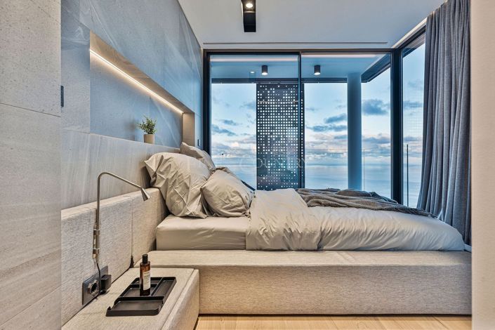 Image No.44-3 Bed Property for sale