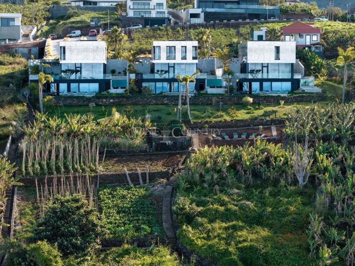 Image No.80-3 Bed Property for sale