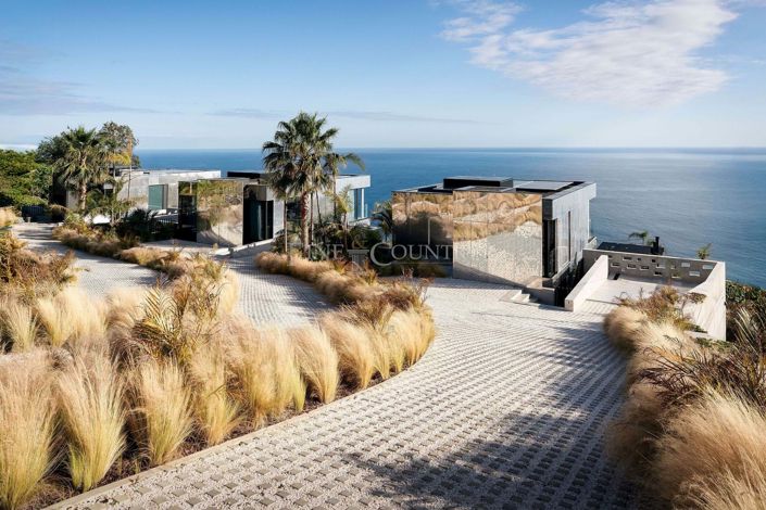 Image No.82-3 Bed Property for sale