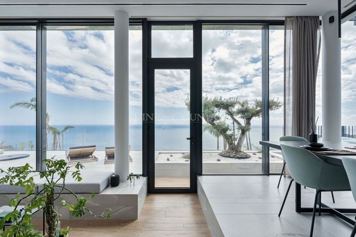 Image No.17-3 Bed Property for sale