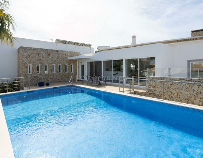 Image No.24-4 Bed Villa for sale