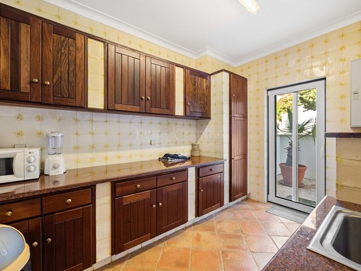 Image No.20-4 Bed Villa for sale