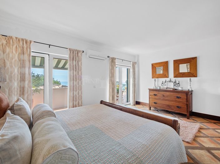 Image No.25-4 Bed Villa for sale