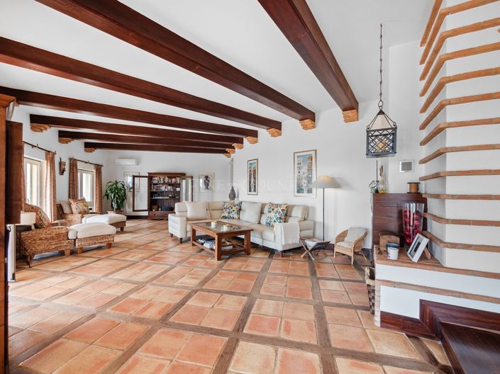 Image No.8-4 Bed Villa for sale