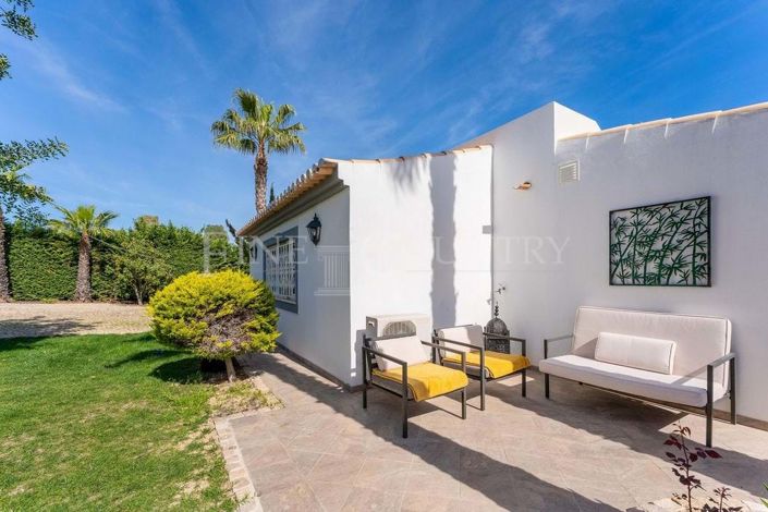 Image No.55-6 Bed Property for sale