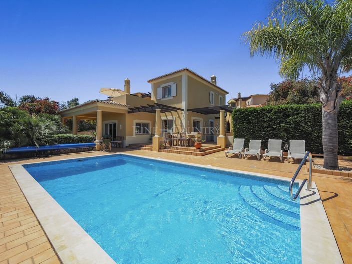 Image No.34-3 Bed Property for sale