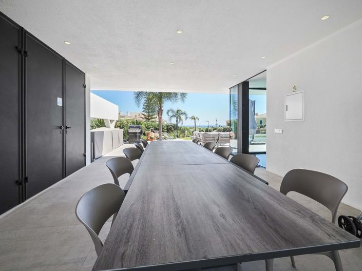 Image No.45-5 Bed Property for sale