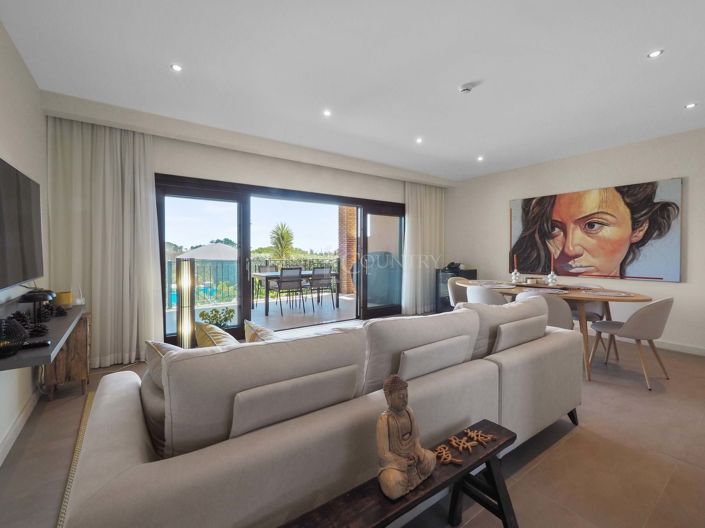 Image No.2-2 Bed Townhouse for sale