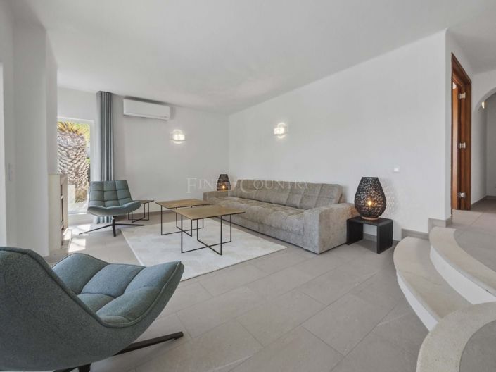 Image No.2-3 Bed Property for sale