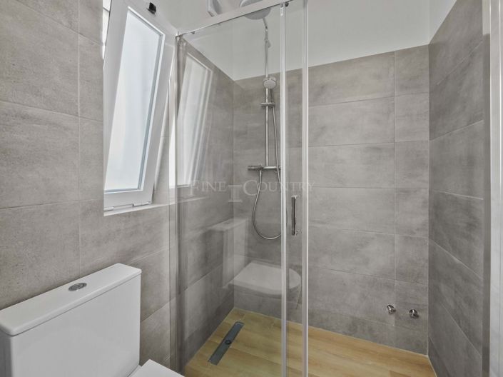 Image No.28-3 Bed Property for sale