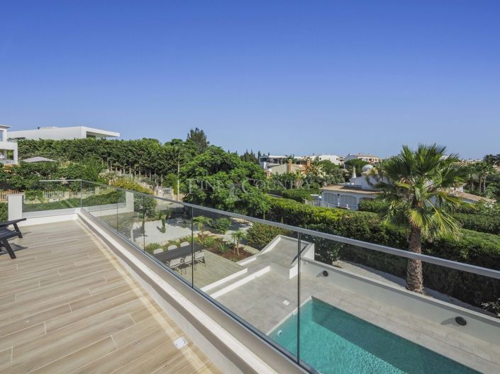 Image No.43-3 Bed Property for sale