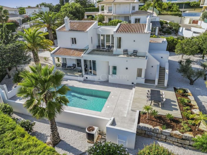 Image No.49-3 Bed Property for sale