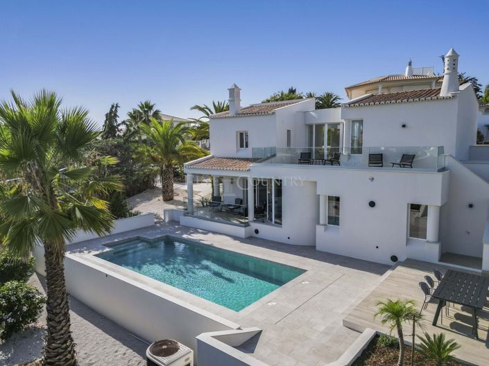 Image No.54-3 Bed Property for sale