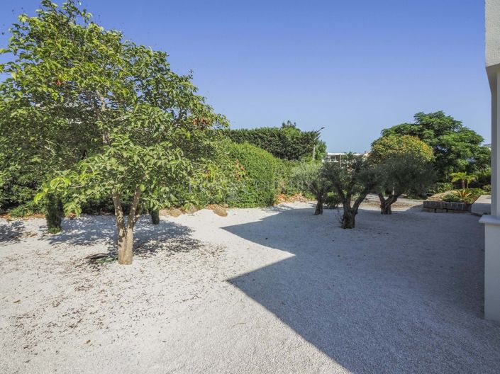 Image No.57-3 Bed Property for sale