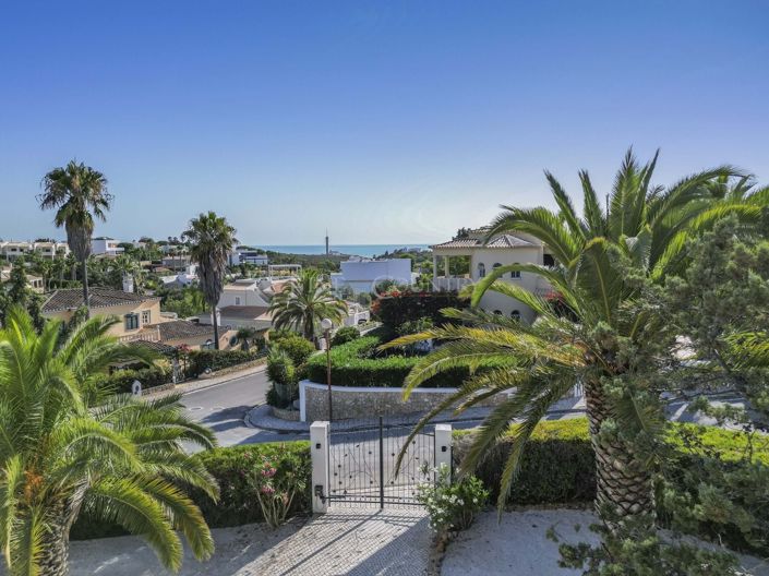 Image No.64-3 Bed Property for sale