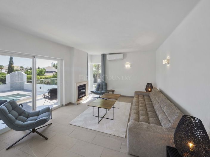 Image No.7-3 Bed Property for sale