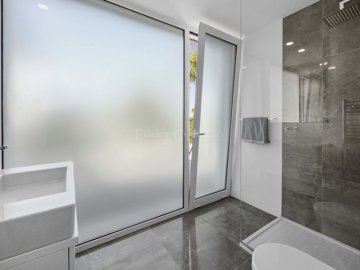 2104-355426-b952a8cbdbc2fd66601ce91bb265b9cce