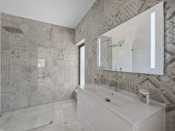 2104-357357-b952a8cbdbc2fd66601ce91bb265b9cce