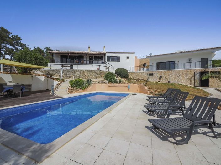 Image No.18-4 Bed Property for sale