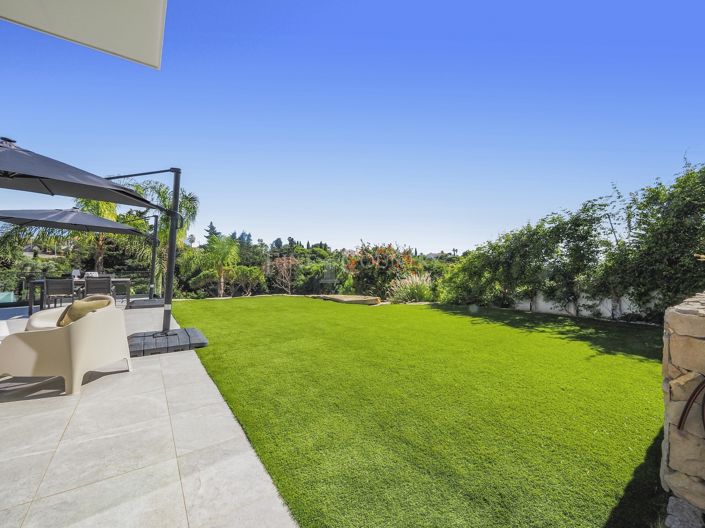 Image No.40-4 Bed Property for sale