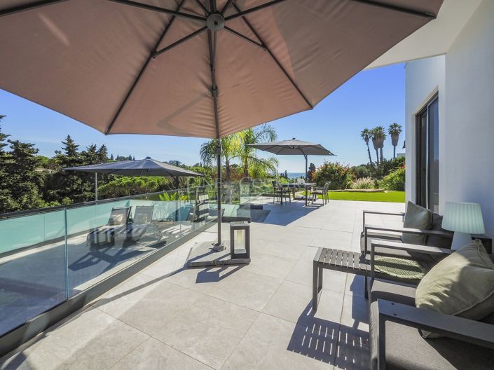 Image No.45-4 Bed Property for sale