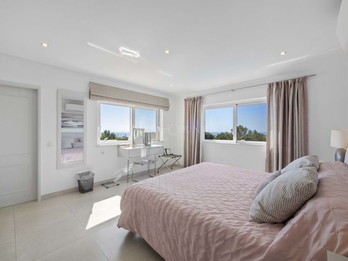 Image No.22-3 Bed Property for sale