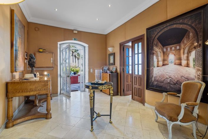 Image No.8-6 Bed Property for sale