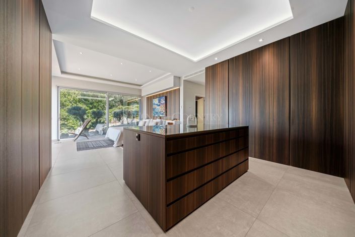 Image No.12-3 Bed Villa for sale