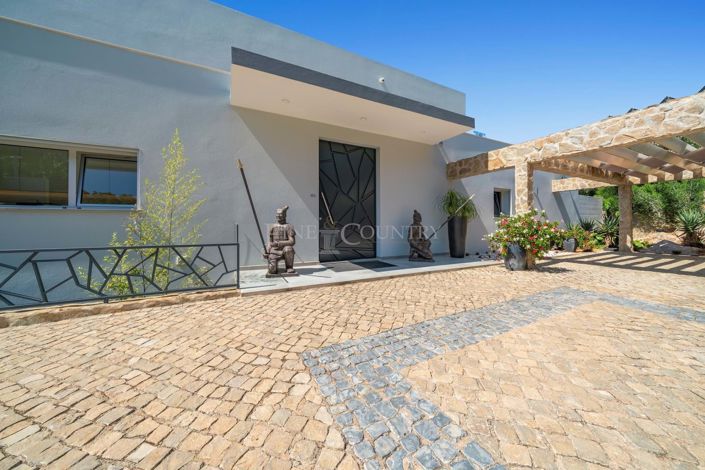 Image No.69-3 Bed Villa for sale