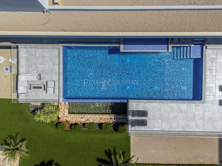 Image No.90-3 Bed Villa for sale