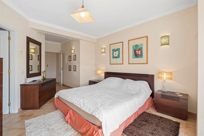 Image No.22-5 Bed Villa for sale