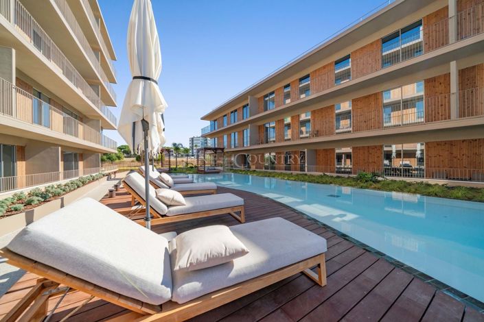 Image No.10-2 Bed Apartment for sale