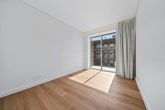 Image No.22-2 Bed Apartment for sale