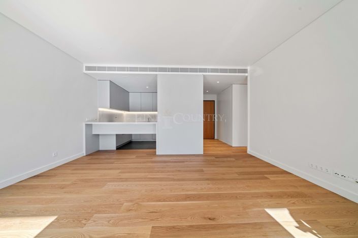 Image No.24-2 Bed Apartment for sale