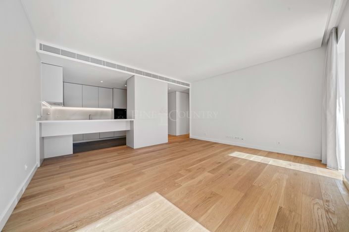 Image No.25-2 Bed Apartment for sale