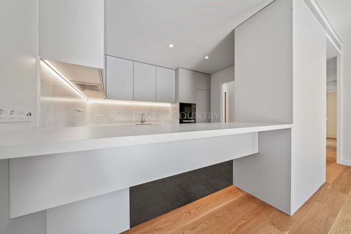 Image No.26-2 Bed Apartment for sale