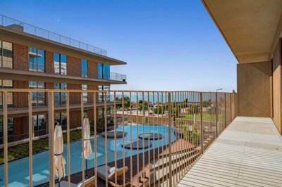 2104-359010-b952a8cbdbc2fd66601ce91bb265b9cce