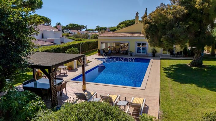 Image No.1-4 Bed Villa for sale