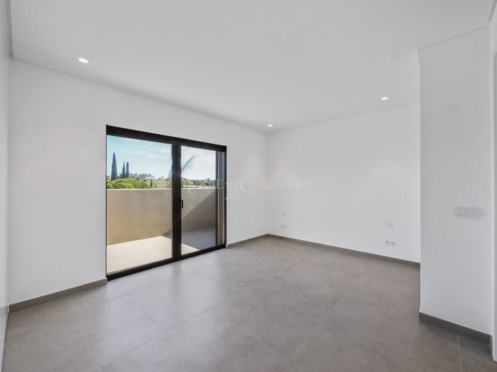 Image No.24-4 Bed Villa for sale