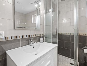 2104-358235-b952a8cbdbc2fd66601ce91bb265b9cce