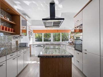 2104-358235-b952a8cbdbc2fd66601ce91bb265b9cce