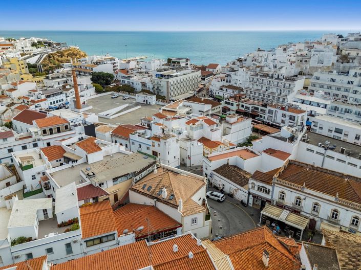 Image No.3-6 Bed Townhouse for sale