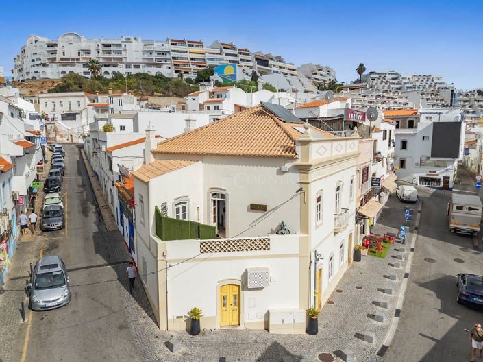 Image No.4-6 Bed Townhouse for sale