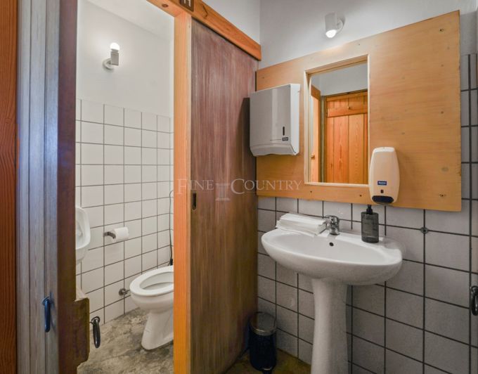 Image No.27-3 Bed Townhouse for sale