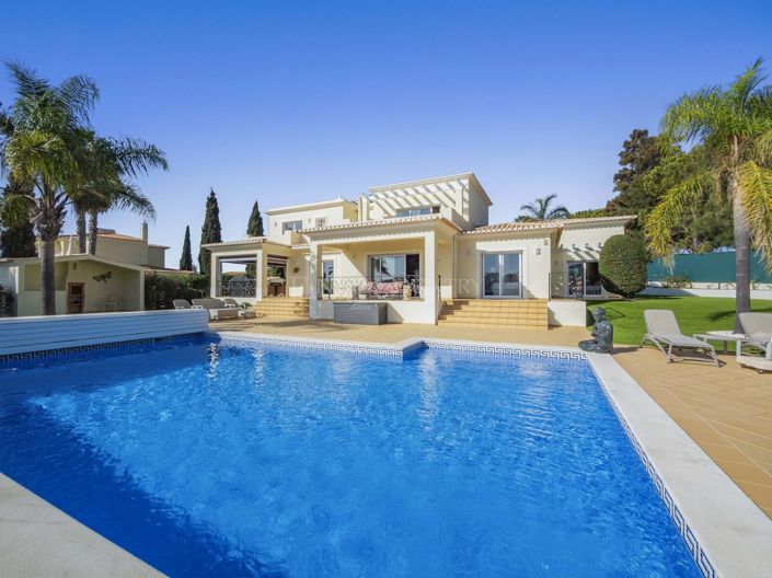 Image No.15-5 Bed Property for sale