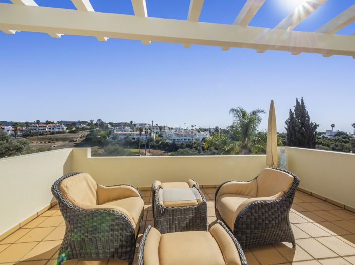 Image No.55-5 Bed Property for sale