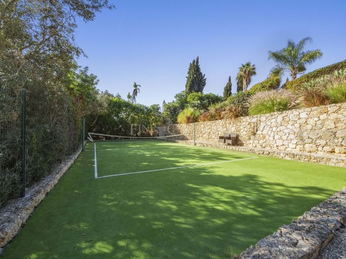 Image No.6-5 Bed Property for sale