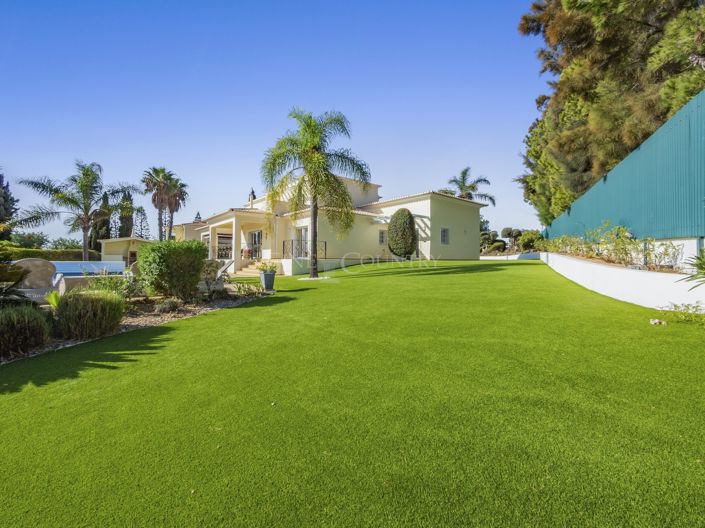 Image No.8-5 Bed Property for sale