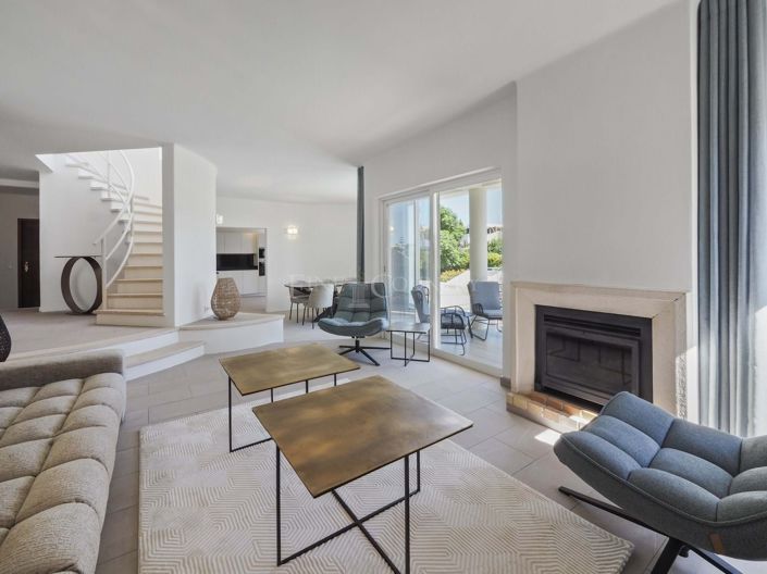 Image No.8-3 Bed Property for sale